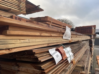 Ca. 56x Douglas planken geschaafd, 18x145mm, lengte 500cm